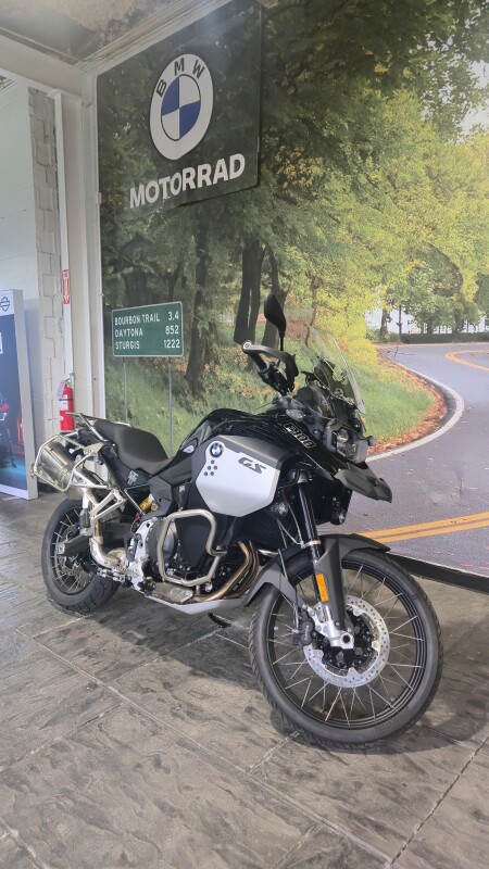 2024 BMW Motorrad F 900 GS Adventure - Photo 2
