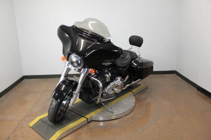 Harley-Davidson Street Glide 2018 FLHX 618367N BLACK - Photo 4