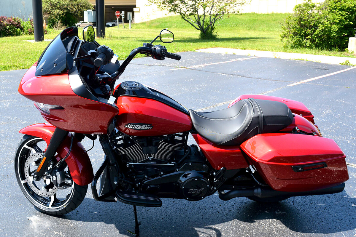 FLTRX 2025 Road Glide - Photo 3