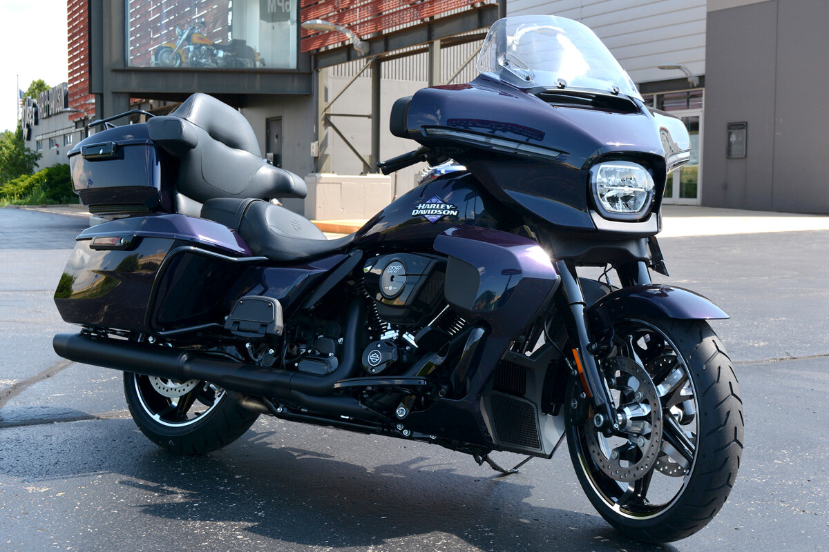 2025 Harley-Davidson Street Glide Ultra Mystic Shift - Black Finish - Photo 8