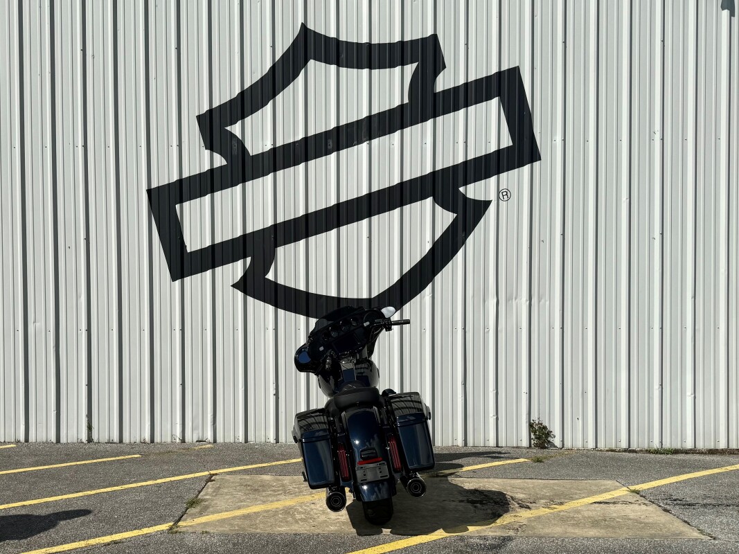 2022 Harley-Davidson CVO Street Glide Blue Steel - Photo 2