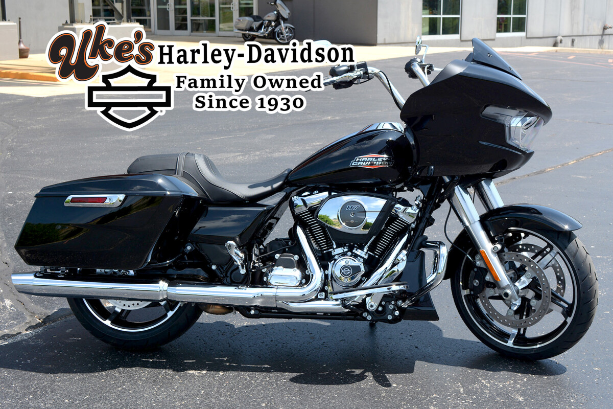 2025 Harley-Davidson Road Glide Vivid Black