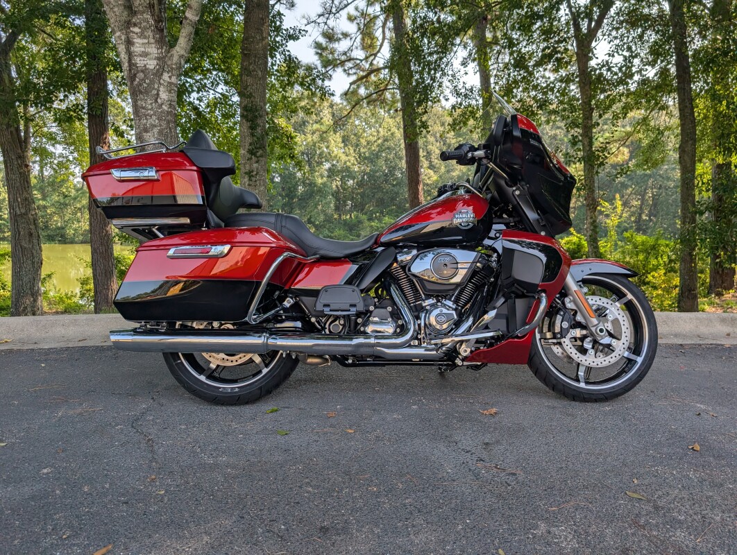 FLHXU 2025 Street Glide Ultra - Photo 9
