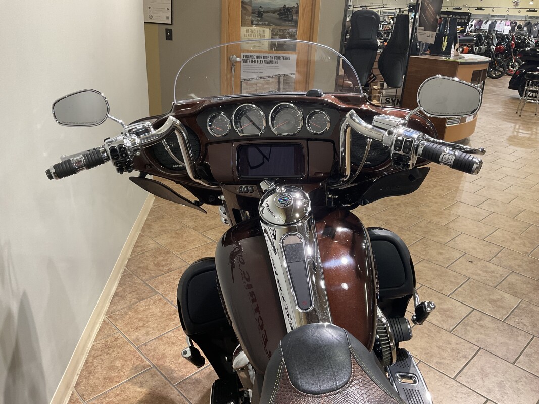 2019 Harley-Davidson CVOFLHTKSE Limited Auburn Sunglo & Black Hole with Rich Bourbon FLHTKSE - Photo 6