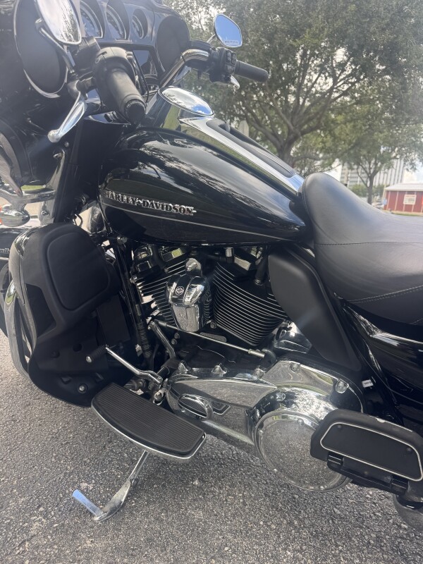 2017 Harley-Davidson Ultra Limited - Photo 6