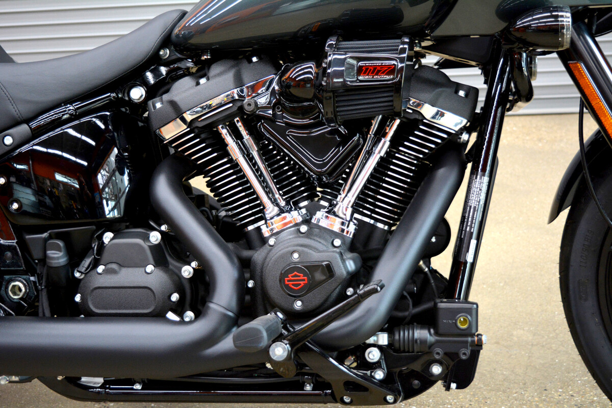 FXLRST 2025 Low Rider ST - Photo 8