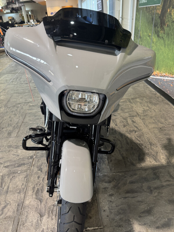 2025 Harley-Davidson Street Glide - Photo 9