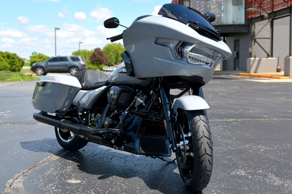 FLTRX 2025 Road Glide - Photo 7