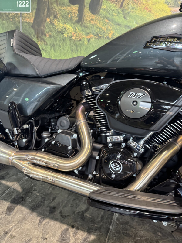 2025 Harley-Davidson Road Glide - Photo 4
