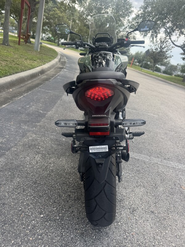 2023 Honda CB500X - Photo 3