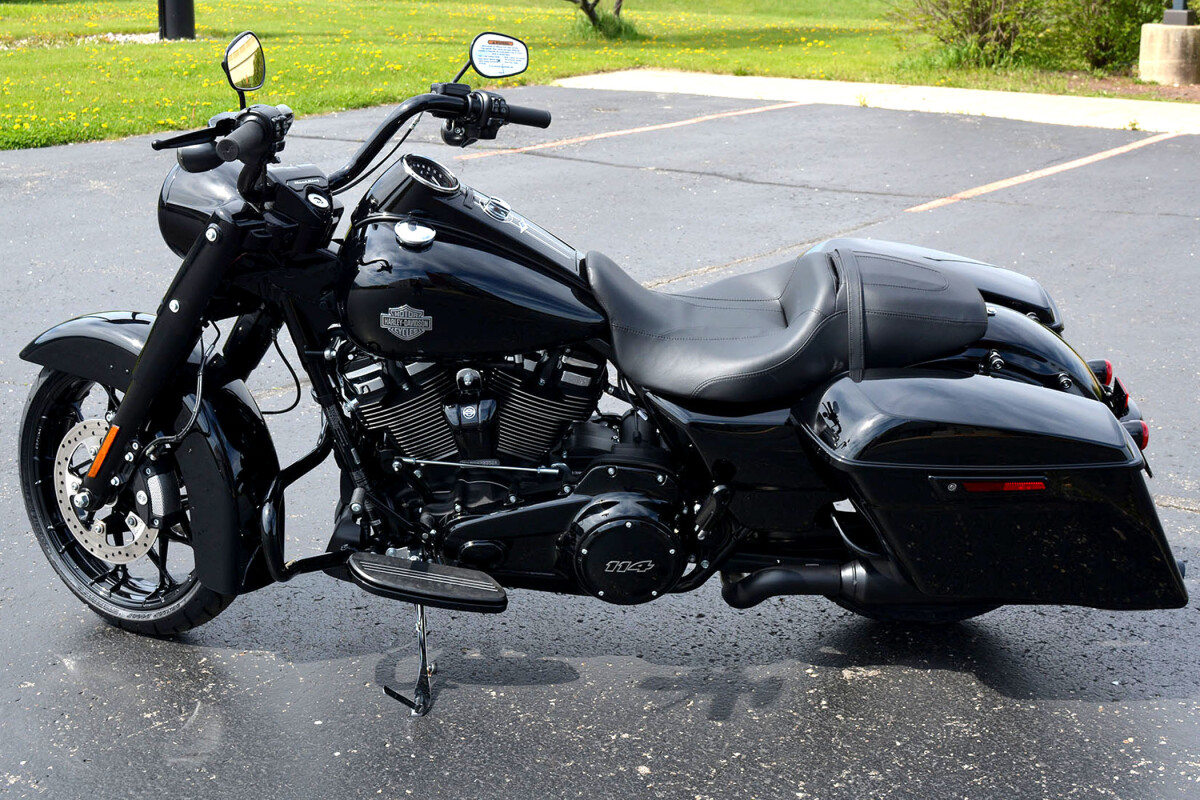 FLHRXS 2025 Road King Special - Photo 3