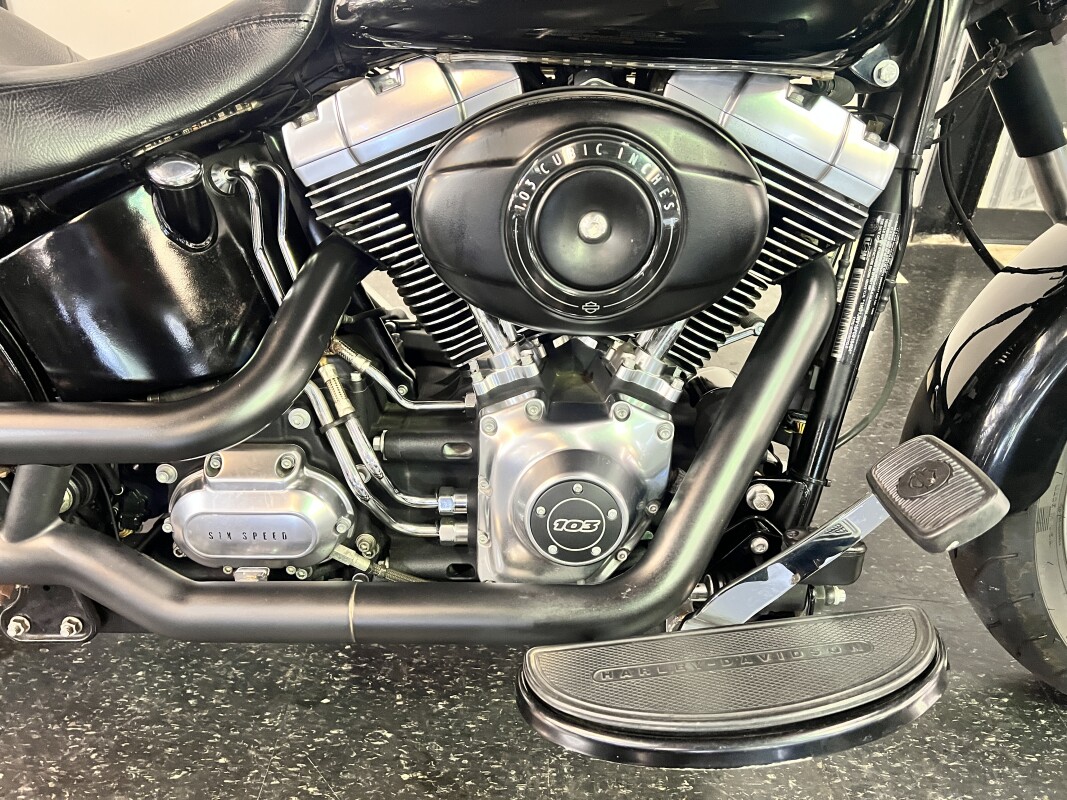 2015 Harley-Davidson Fat Boy Lo Vivid Black FLSTFB - Photo 4
