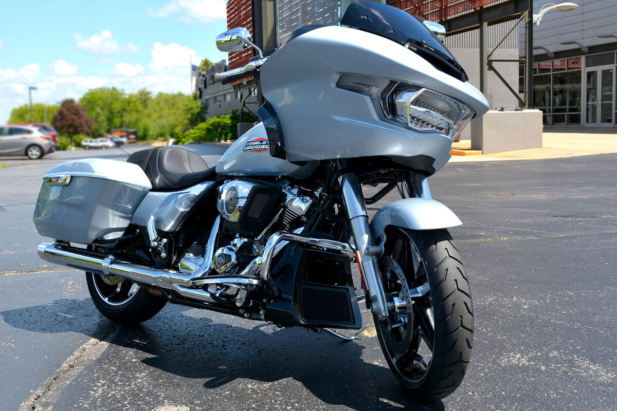 FLTRX 2025 Road Glide - Photo 7