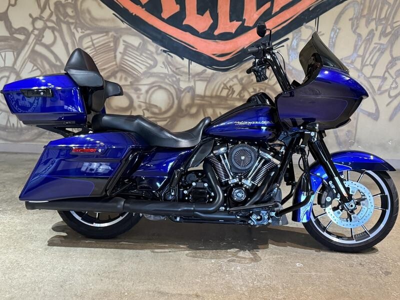 FLTRXS 2020 Road Glide Special