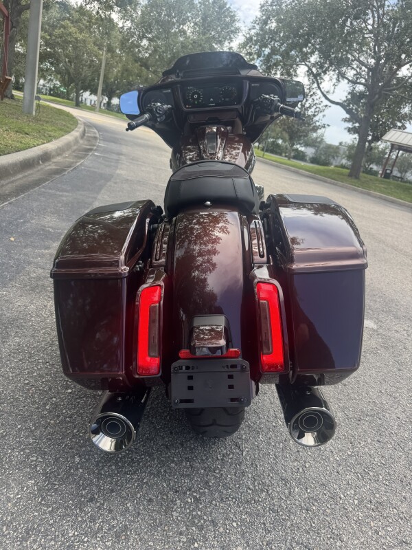 Certified Pre-Owned 2024 Harley-Davidson CVO Street Glide - Photo 3