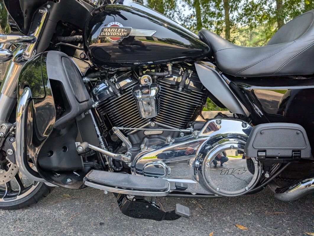 FLHTCUTG 2025 Tri Glide Ultra - Photo 7