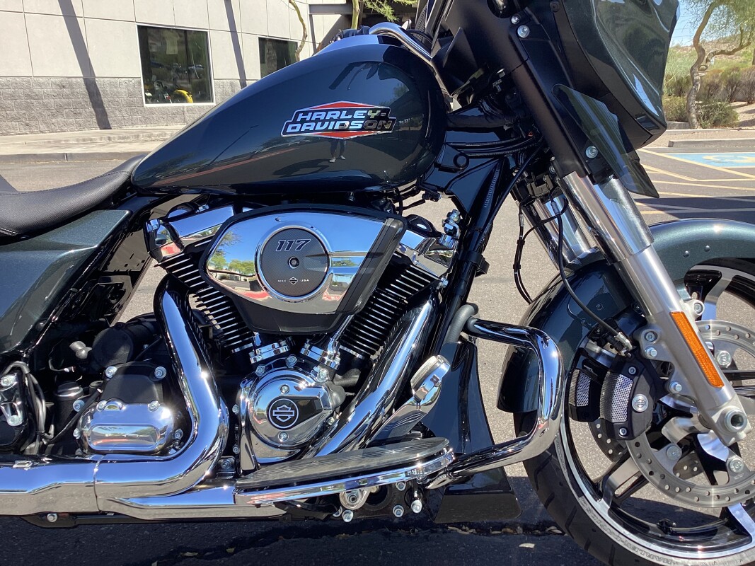 FLHX 2025 Street Glide - Photo 2