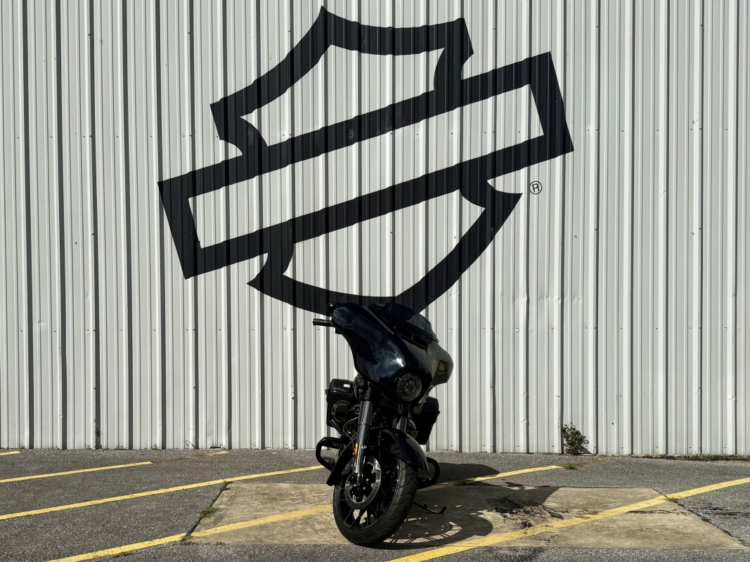 2022 Harley-Davidson CVO Street Glide Blue Steel - Photo 4