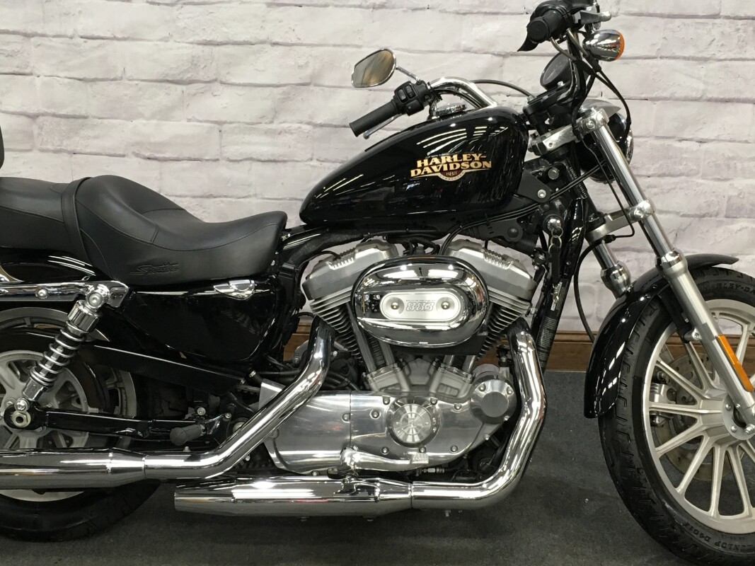 2009 Harley-Davidson Sportster 883 Low Black XL883L - Photo 3