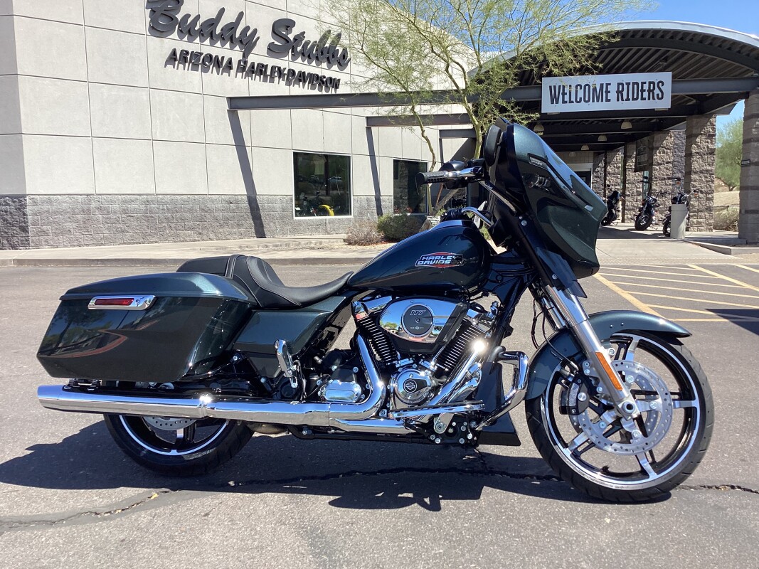 FLHX 2025 Street Glide
