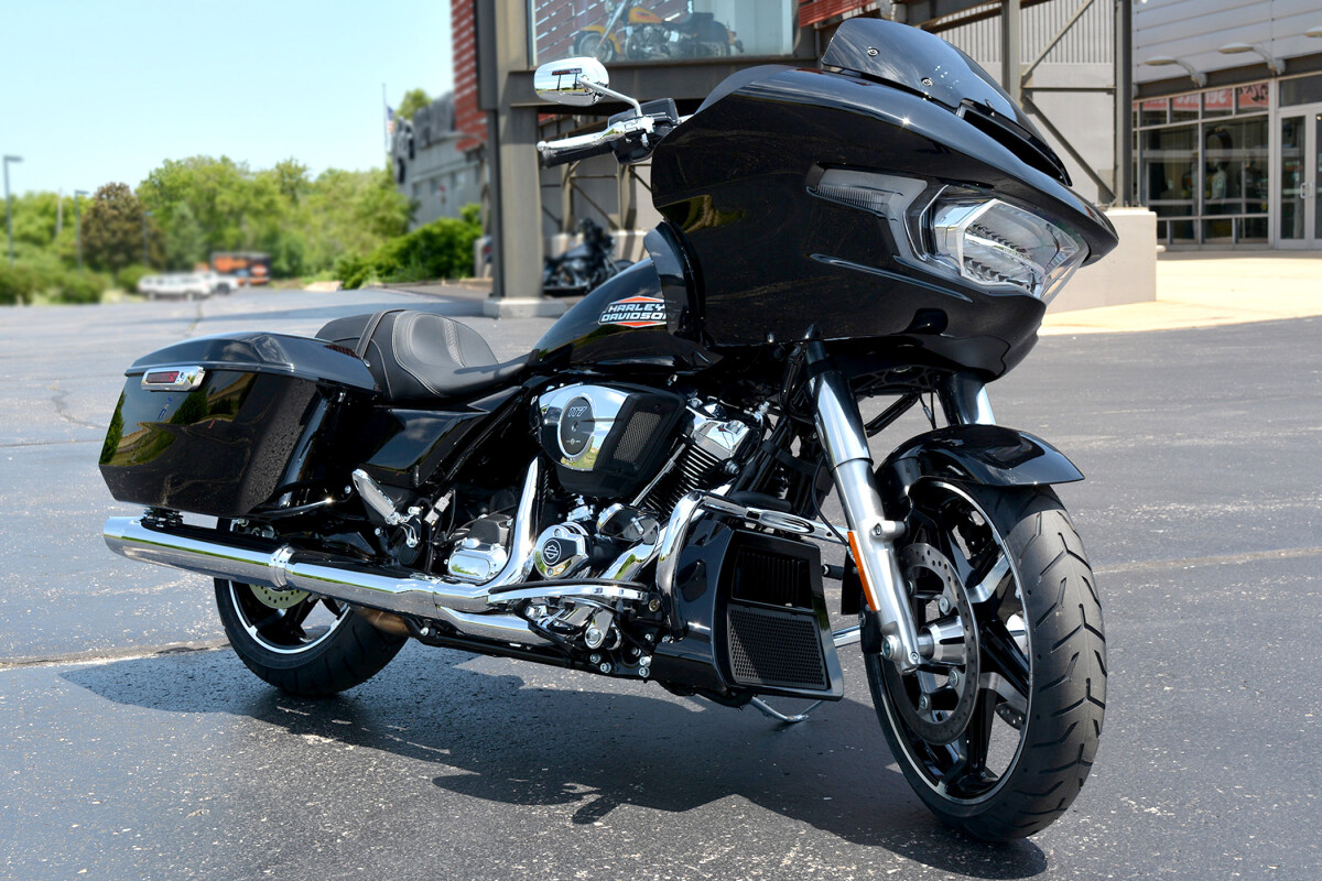 2025 Harley-Davidson Road Glide Vivid Black - Photo 7