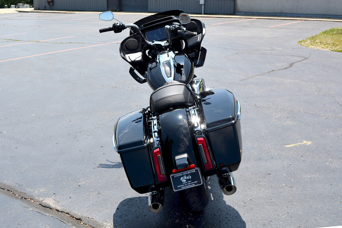 2025 Harley-Davidson Road Glide Vivid Black - Photo 4