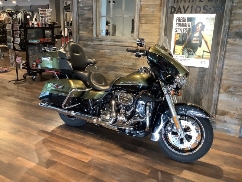 Harley-Davidson® Ultra Limited Low 2018 FLHTKL U847-18 Olive Gold/Black Tempest