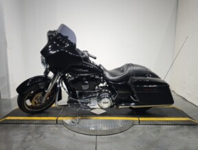 FLHX 2012 Street Glide® thumb 1