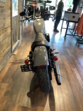 Harley-Davidson® Iron 883™ 2022 XL 883N U111-22 Gunship Gray thumb 3
