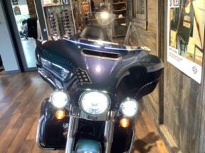 Harley-Davidson® Ultra Limited 2021 FLHTK U839-21 Snake Venom thumb 2