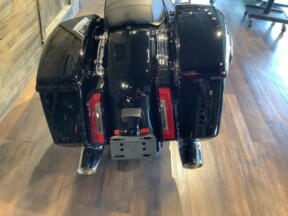 Harley-Davidson® Street Glide® 2025 FLHX T40-25 Vivid Black thumb 3