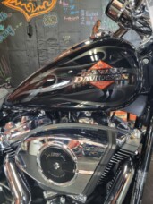 2025 Harley-Davidson® Breakout® Midnight Firestorm thumb 3