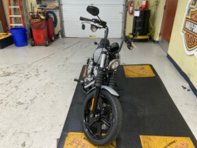 2025 Harley-Davidson® Street Bob® Billiard Grey w/Cast Wheels thumb 2