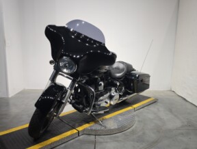 FLHX 2012 Street Glide® thumb 2