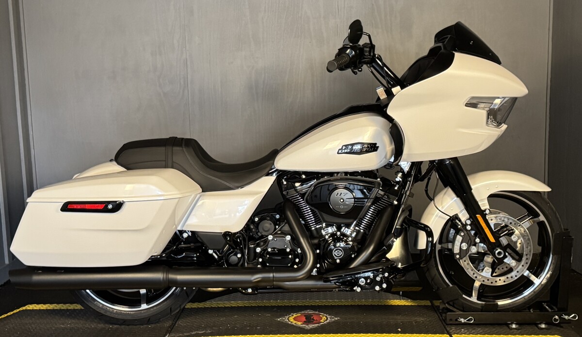 2025 Harley-Davidson Road Glide FLTRX WHITE ONYX PRL