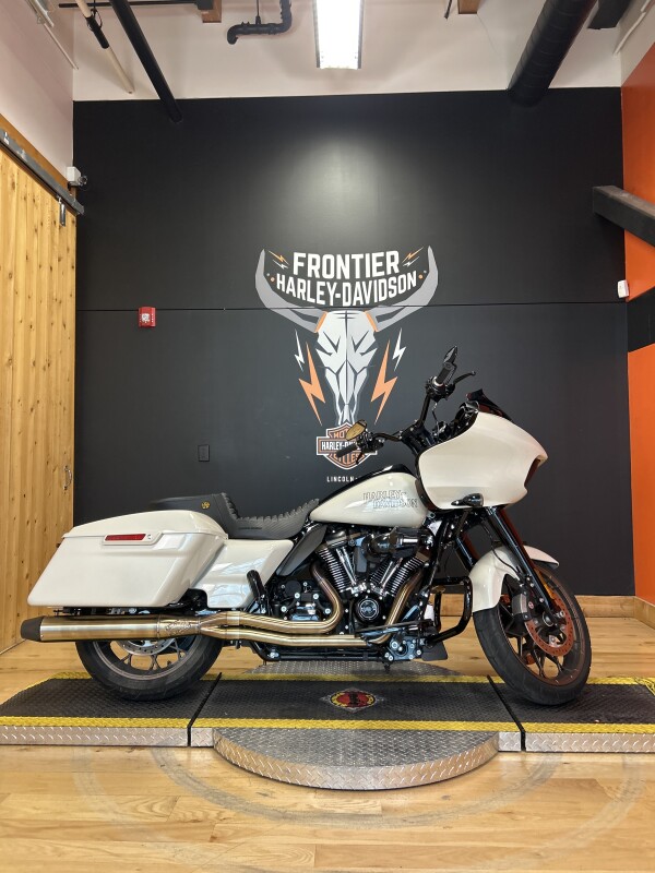 FLTRXST 2023 Road Glide® ST, photo 4