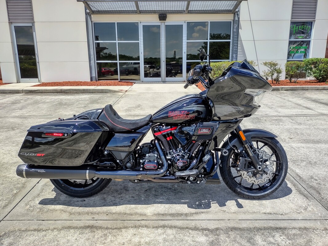 CVO Road Glide ST - Photo 2