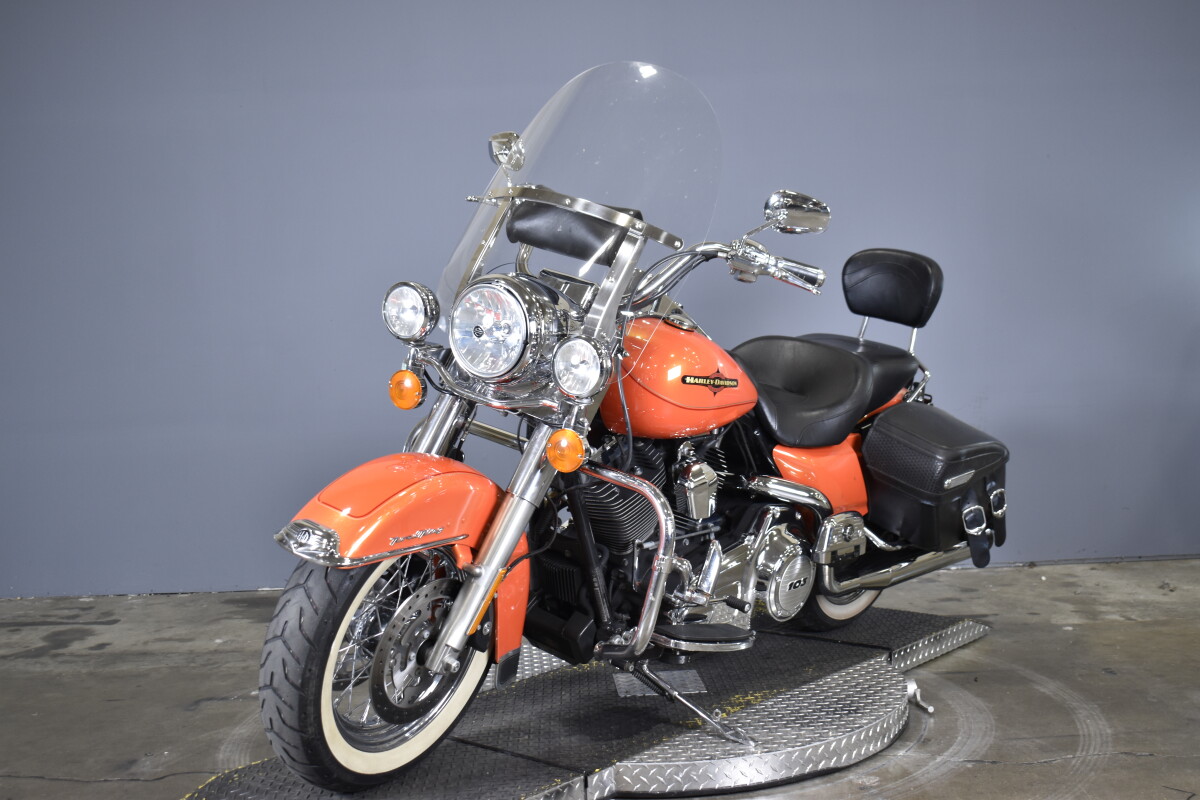 2012 Harley-Davidson Road King Classic FLHRC - Photo 4