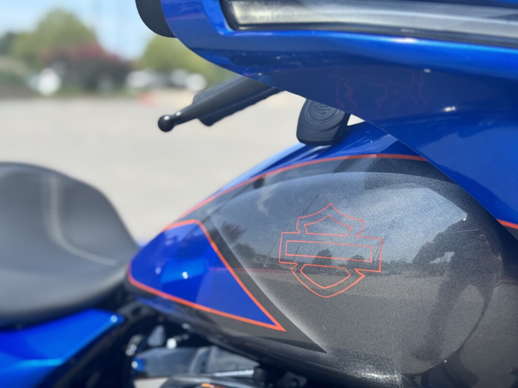 2025 Harley-Davidson Street Glide FLHX Blue and Grey custom paint by WISEGUYS! - Photo 10