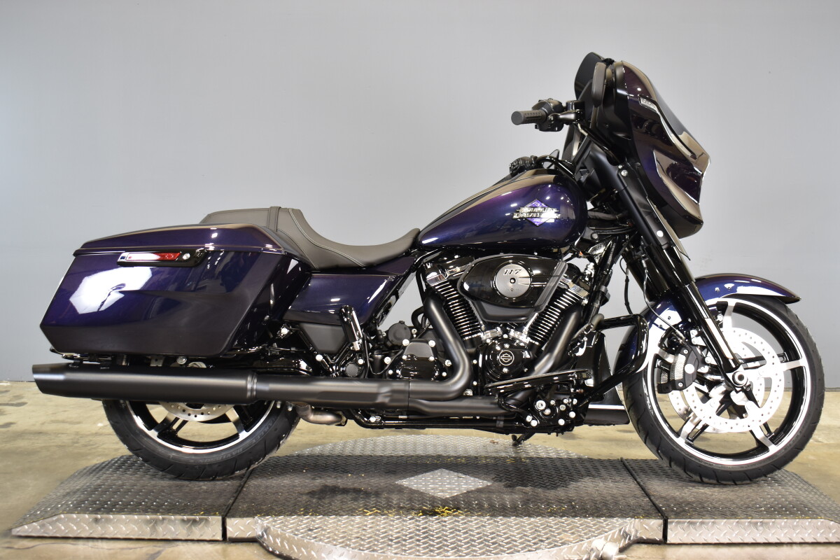 2025 Harley-Davidson Street Glide FLHX