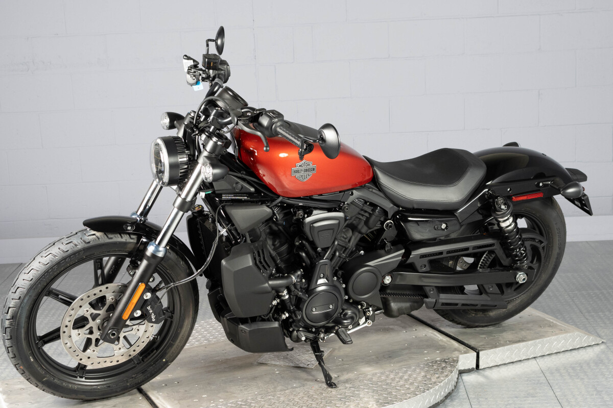 2025 Harley-Davidson Nightster RH975 - Photo 10