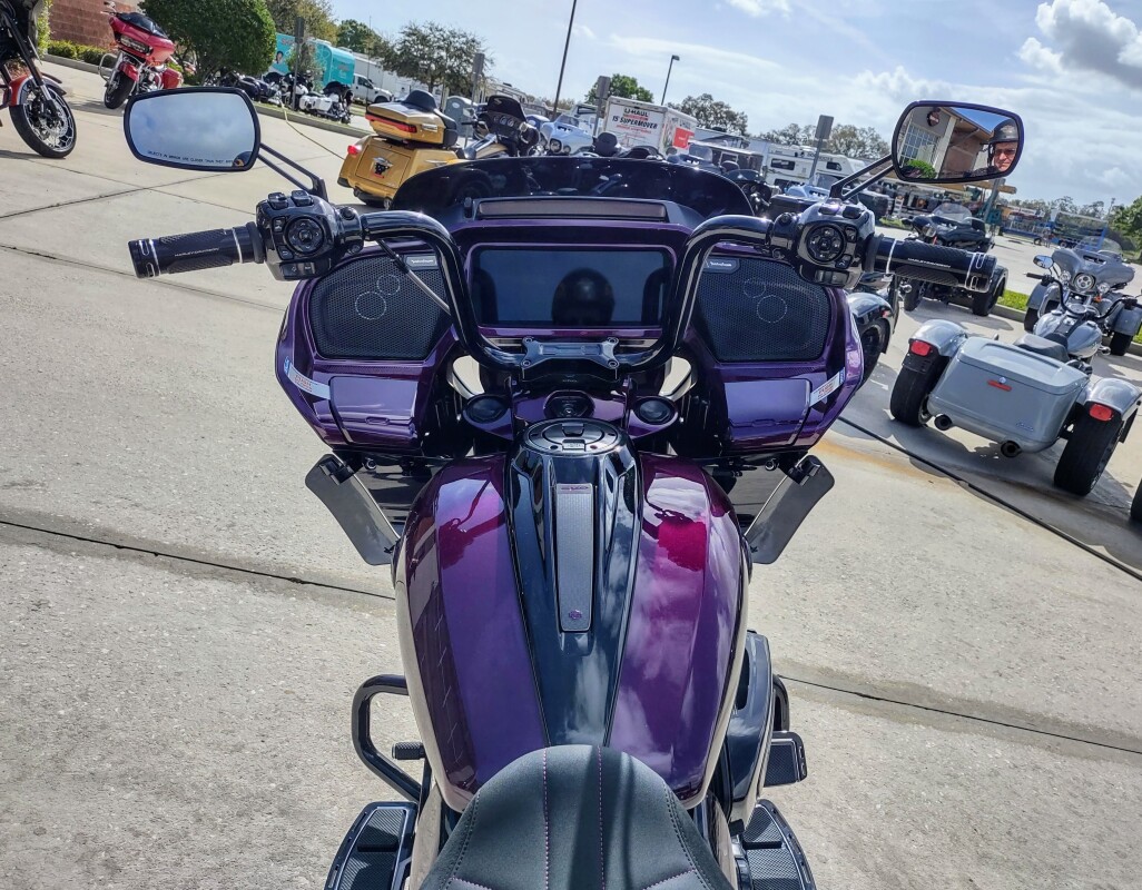 CVO Road Glide - Photo 6