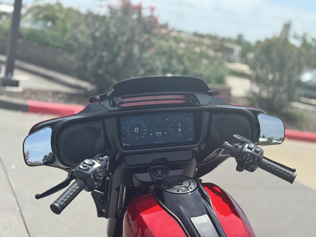 2025 Harley-Davidson Street Glide FLHX Brilliant Red - Photo 7