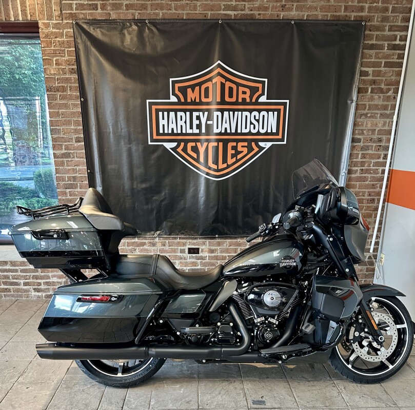 2025 Harley-Davidson Street Glide Ultra FLHXU IRON HORSE METALLIC(GRAY) AND BLACK