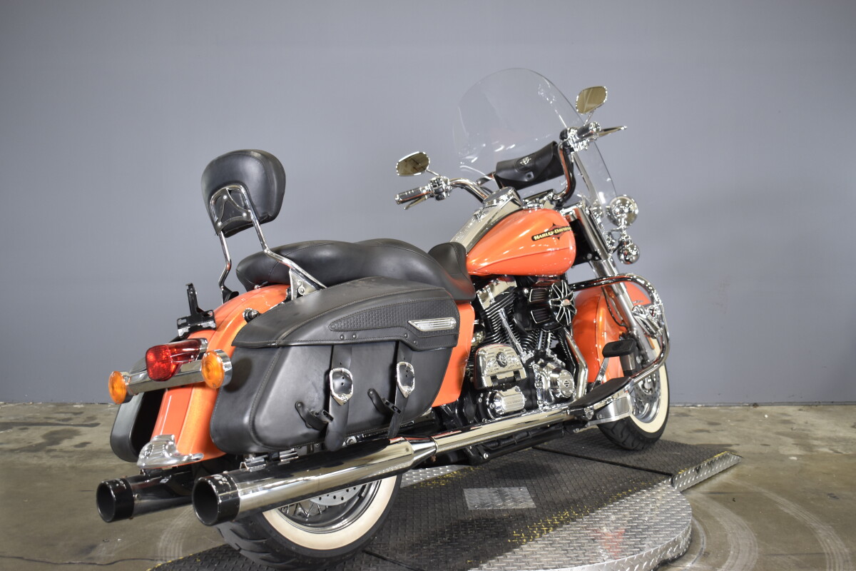 2012 Harley-Davidson Road King Classic FLHRC - Photo 9