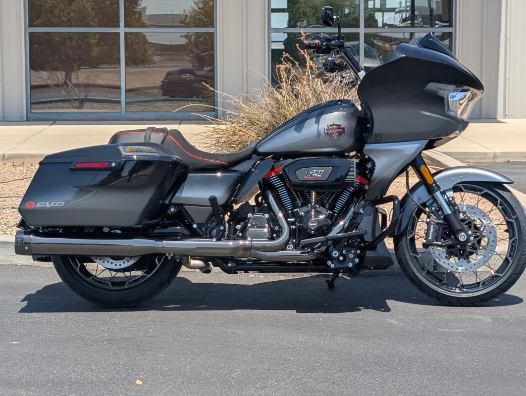 2025 Harley-Davidson CVO Road Glide