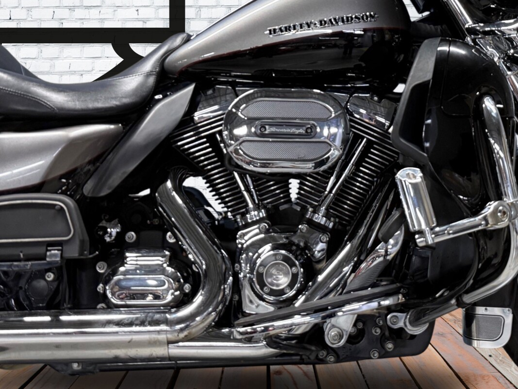 2016 Harley-Davidson Electra Glide Ultra Classic Billet Silver - Photo 4