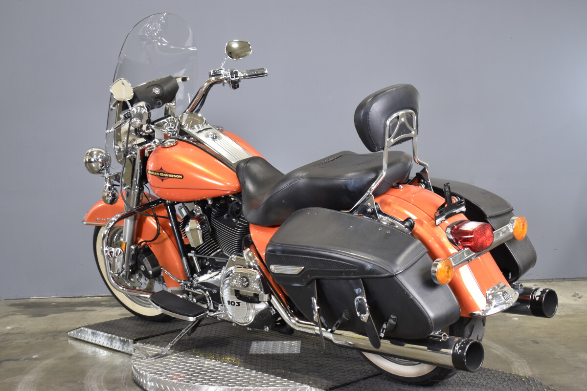 2012 Harley-Davidson Road King Classic FLHRC - Photo 6