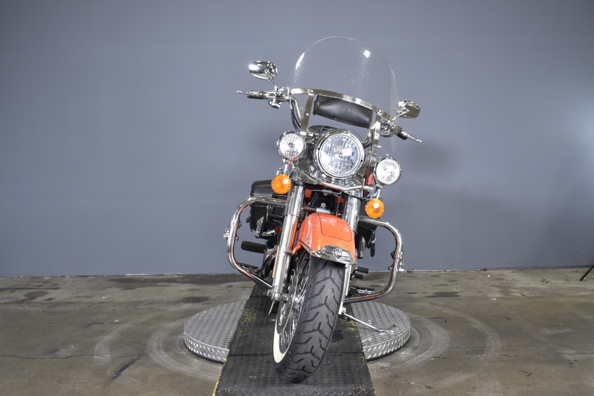 2012 Harley-Davidson Road King Classic FLHRC - Photo 3