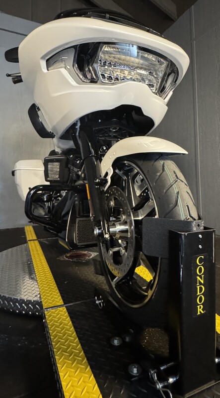 2025 Harley-Davidson Road Glide FLTRX WHITE ONYX PRL - Photo 5